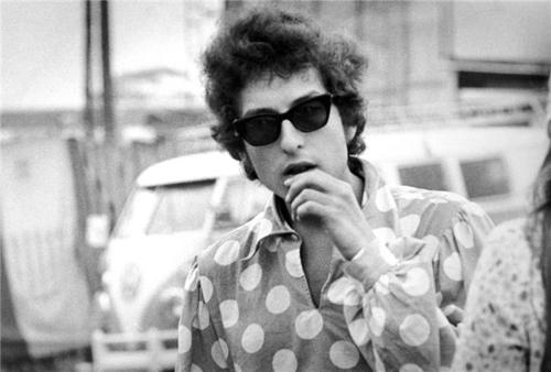 Bob-Dylan-1960s-music-33264029-500-338[1]